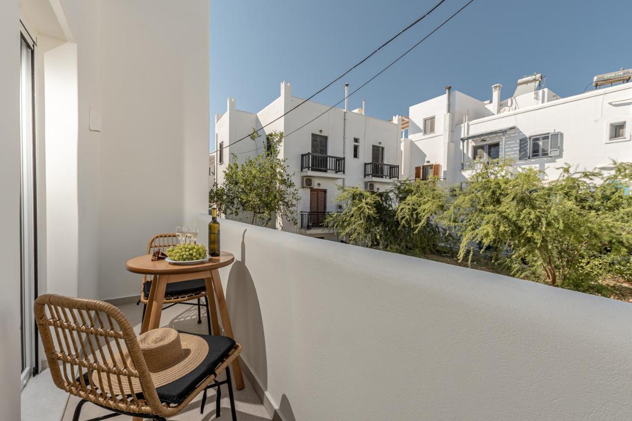 Heavenly Suites & Studios Naxos City Exteriör bild