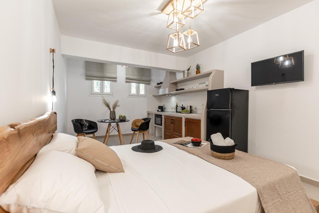 Heavenly Suites & Studios Naxos City Exteriör bild